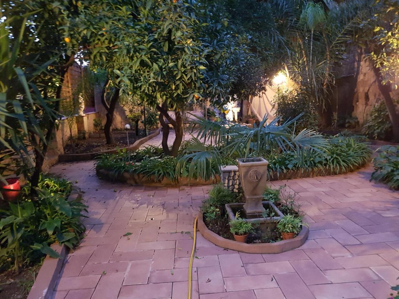 Bed and Breakfast Il Giardino Di Daphne Neapol Exteriér fotografie